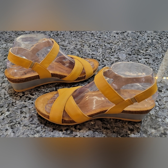 Naot, the Throne Wedge Sandals, Yellow (Marigold) Women's Size 7 (38) - Picture 5 of 11